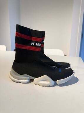 Vetements x Reebok Sock Pump High Top Sneakers Black Red Size 9